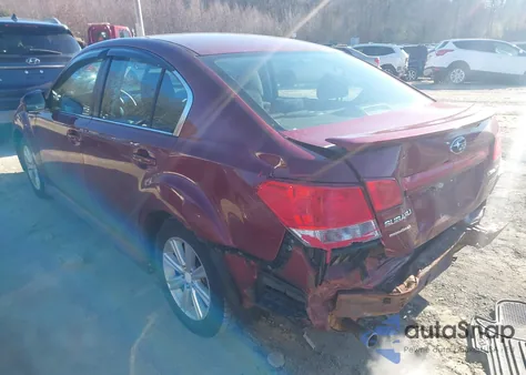 2010 Subaru Legacy 2.5I Premium z USA, uszkodzony, nr VIN 4S3BMBH69A3245624